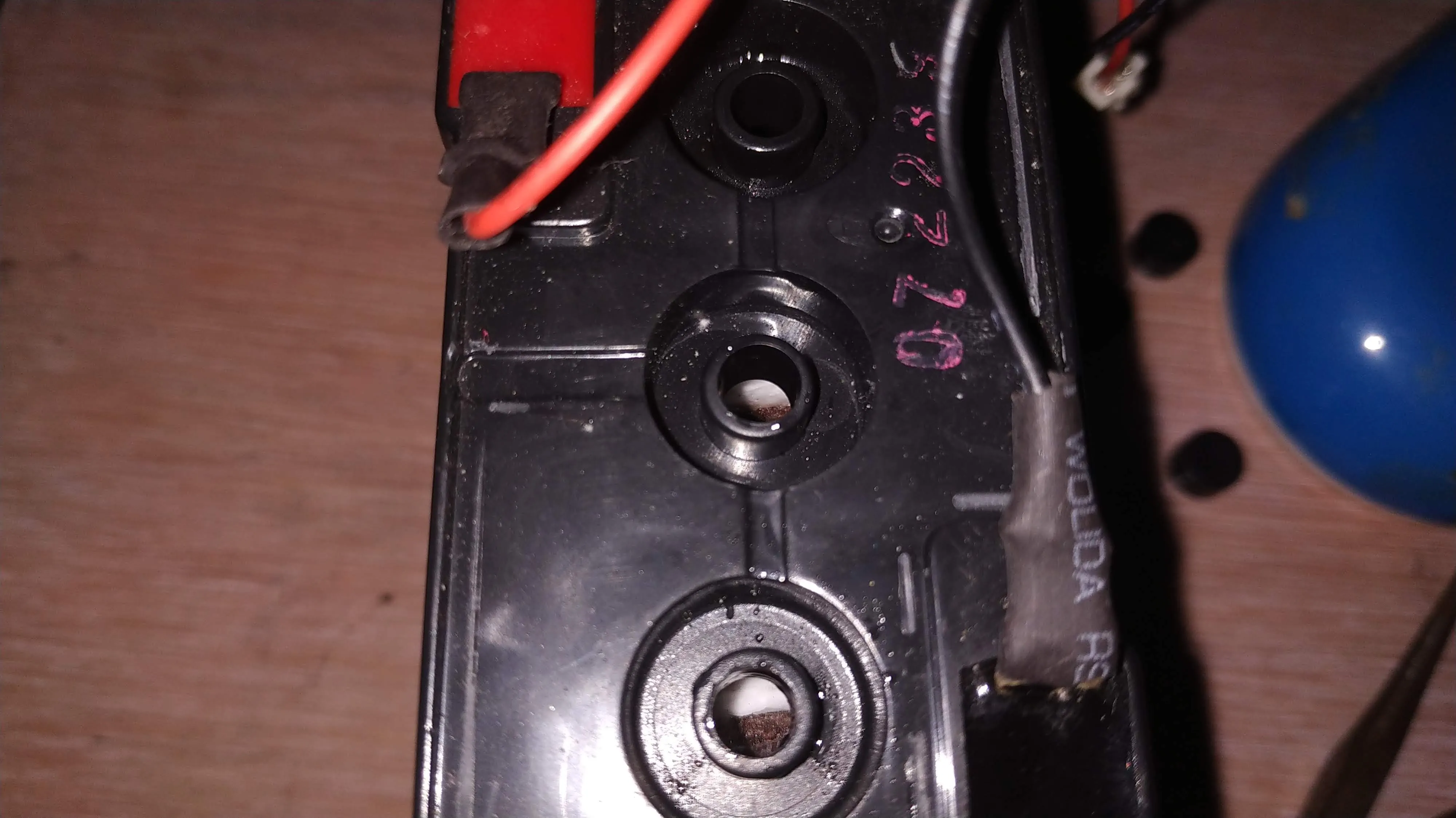  Looked like all the electrolyte somehow vanished