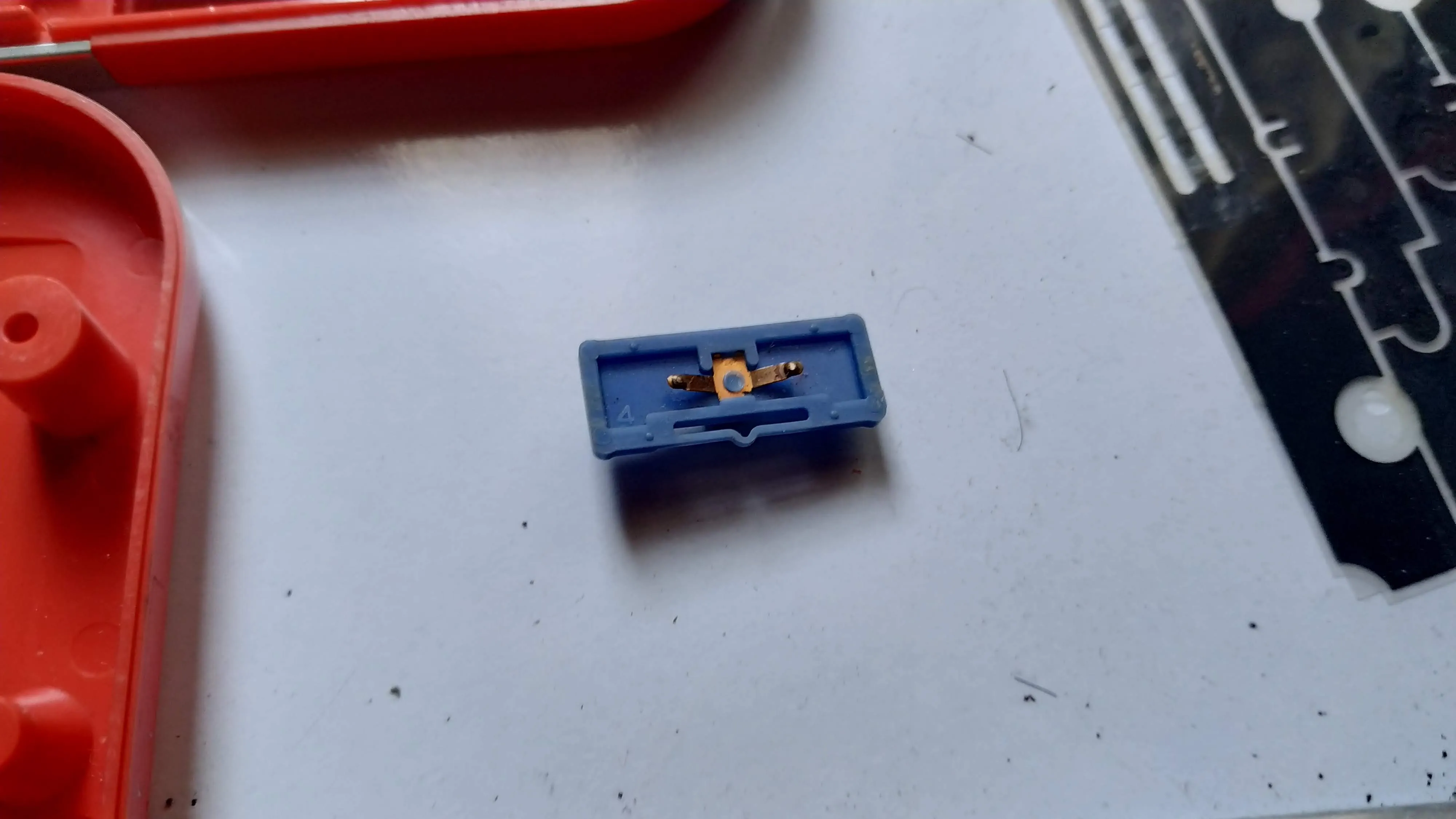  The slider switch is simply a piece of conductor