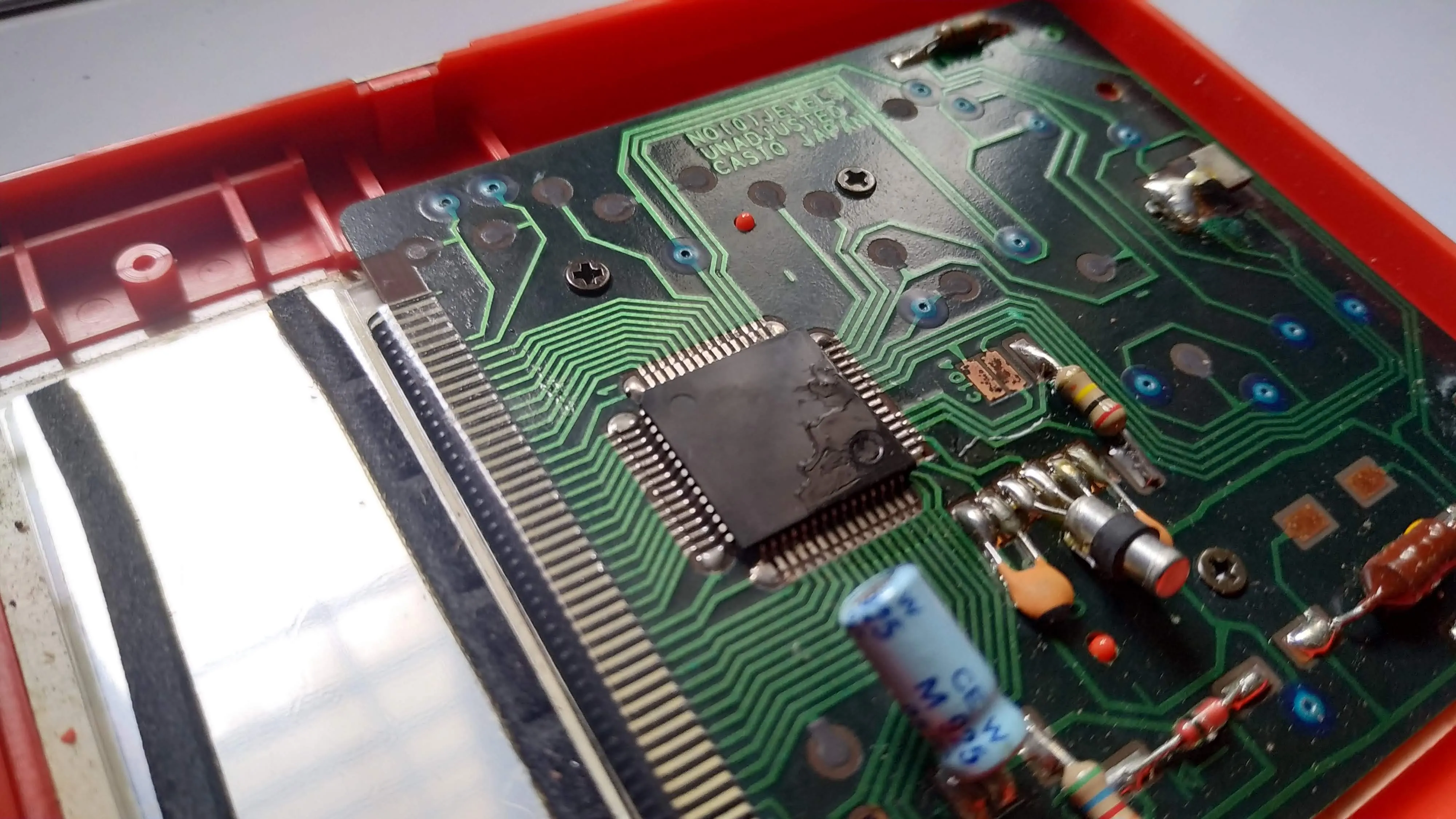  Ouch CASIO has dismembered the IC