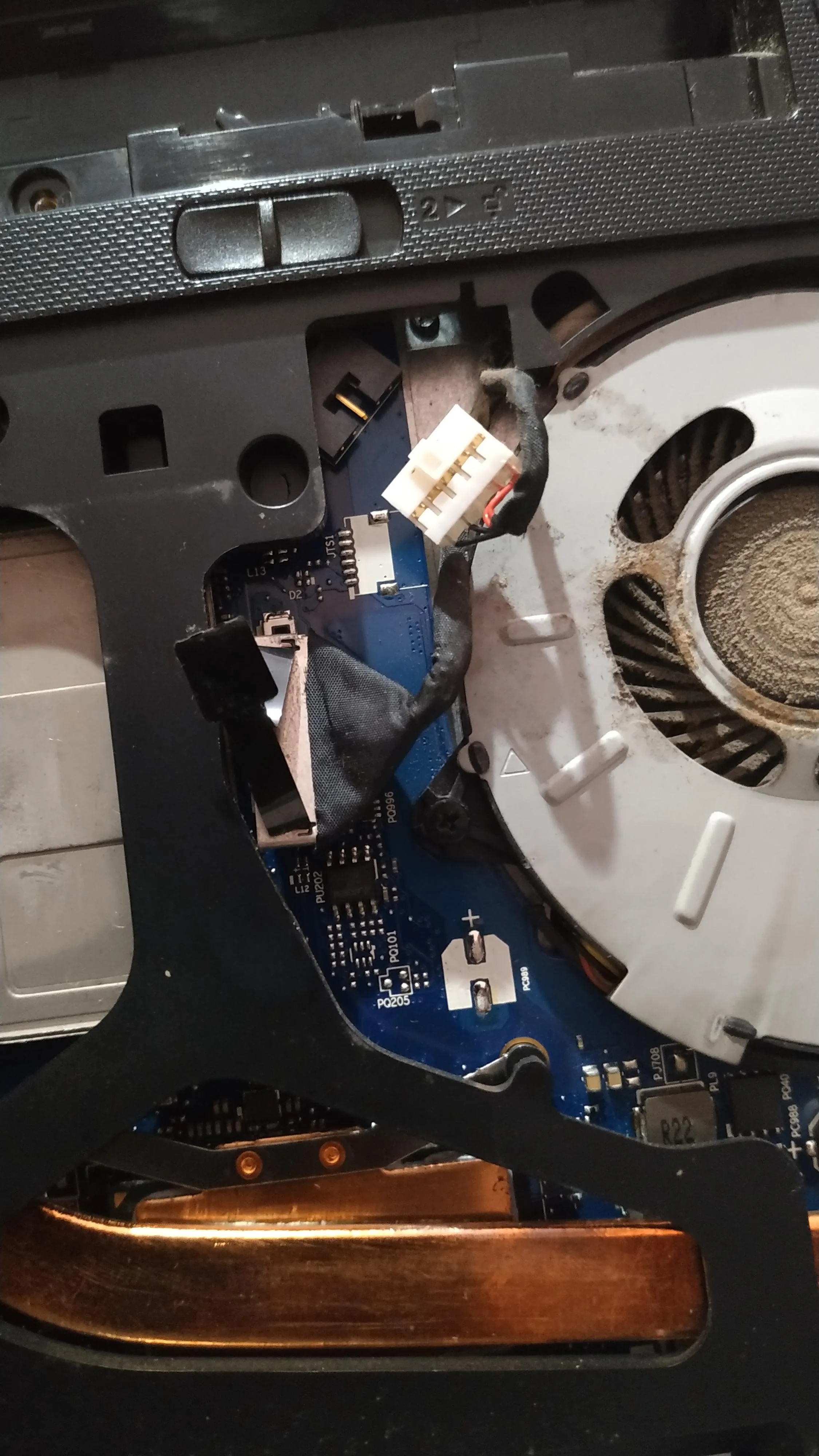  Disconnected the screen