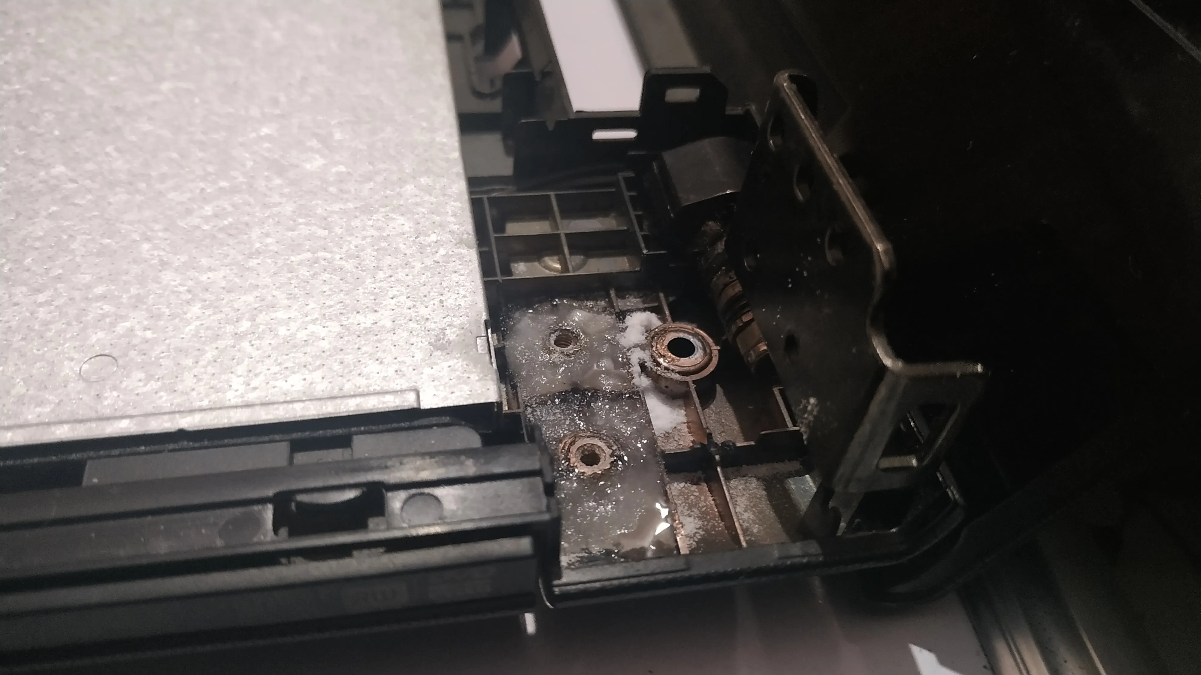 After many rounds of baking soda and glue